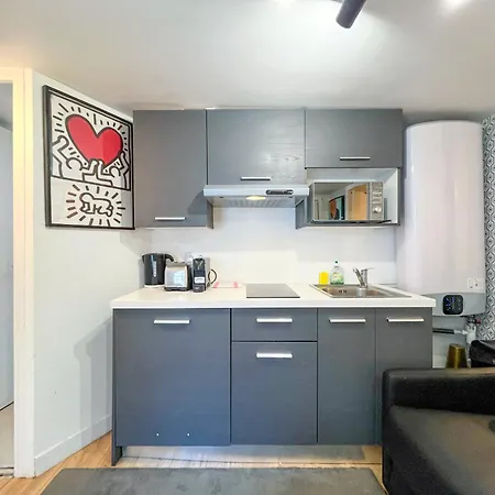 Urban Flat 150 - Pretty Flat In Center Of