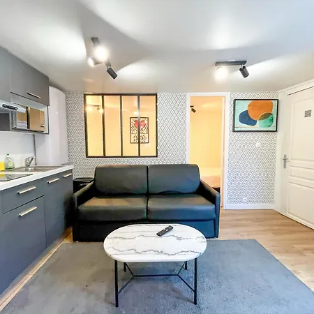 Urban Flat 150 - Pretty Flat In Center Of *